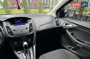 Седан Ford Focus 2016 в 