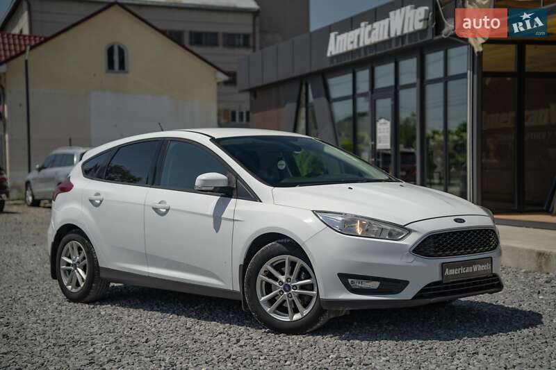 Хэтчбек Ford Focus 2016 в Черновцах