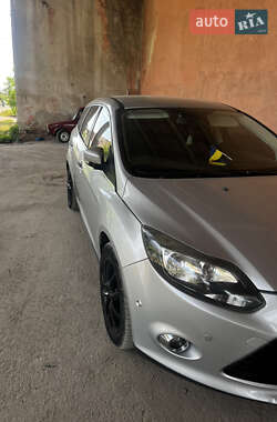 Універсал Ford Focus 2013 в 