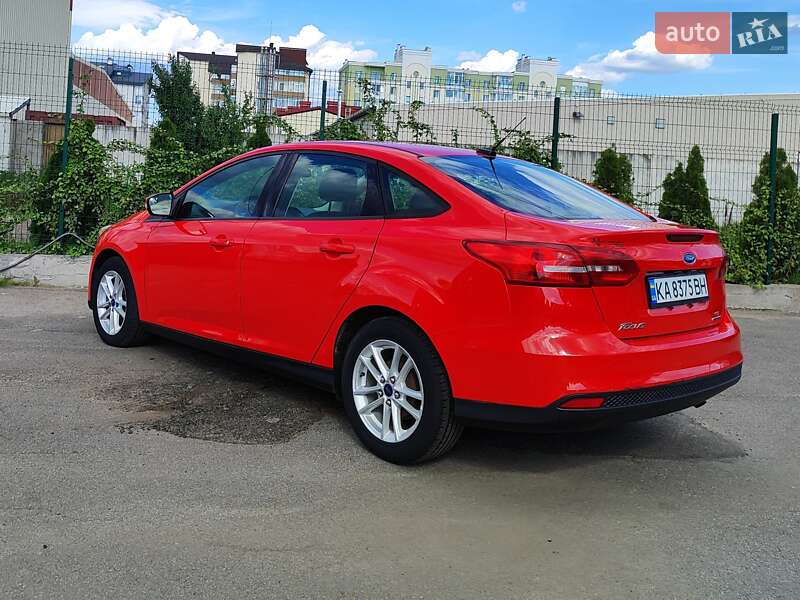 Седан Ford Focus 2015 в Киеве фото 5 Седан Ford Focus 2015 в Киеве