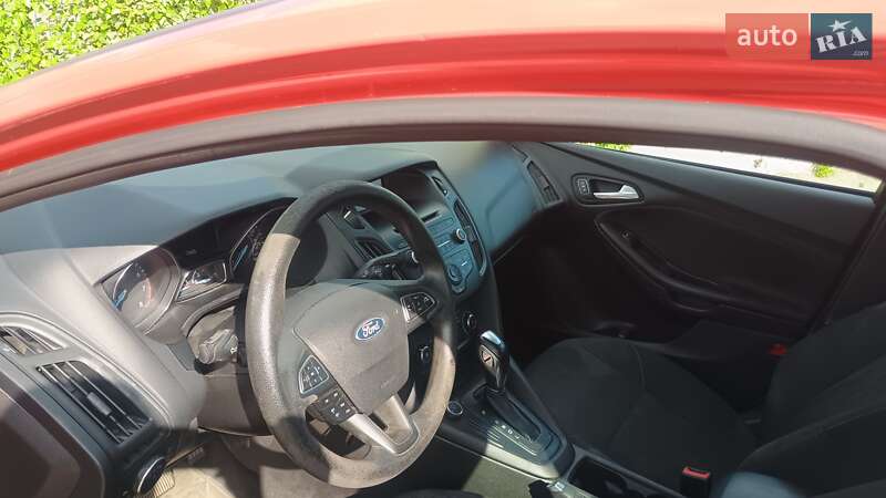 Седан Ford Focus 2015 в Киеве фото 8 Седан Ford Focus 2015 в Киеве