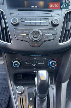 Седан Ford Focus 2016 в 