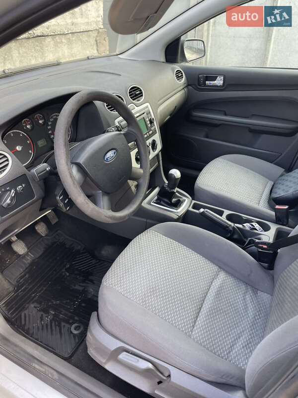 Универсал Ford Focus 2005 в Сарнах