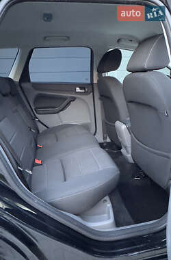 Универсал Ford Focus 2010 в 
