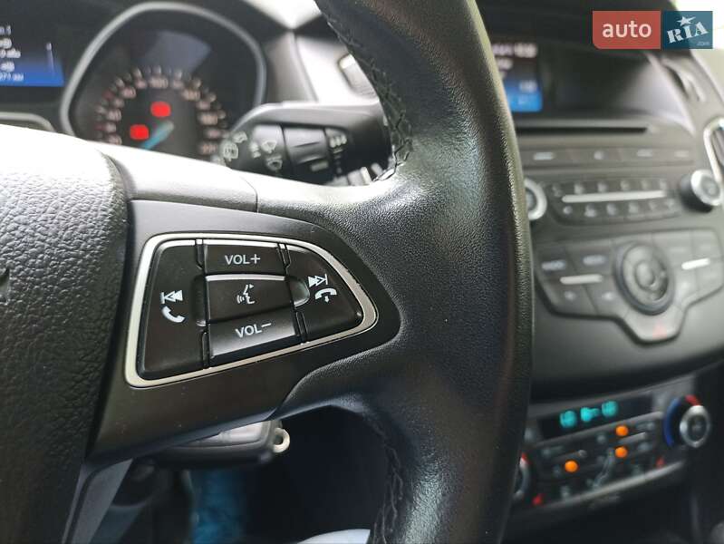 Хэтчбек Ford Focus 2018 в Подольске