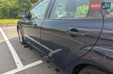 Хэтчбек Ford Focus 2013 в 