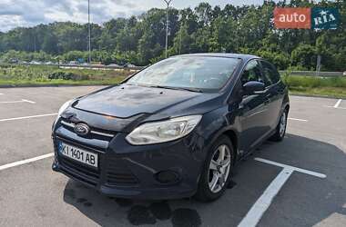 Хэтчбек Ford Focus 2013 в 