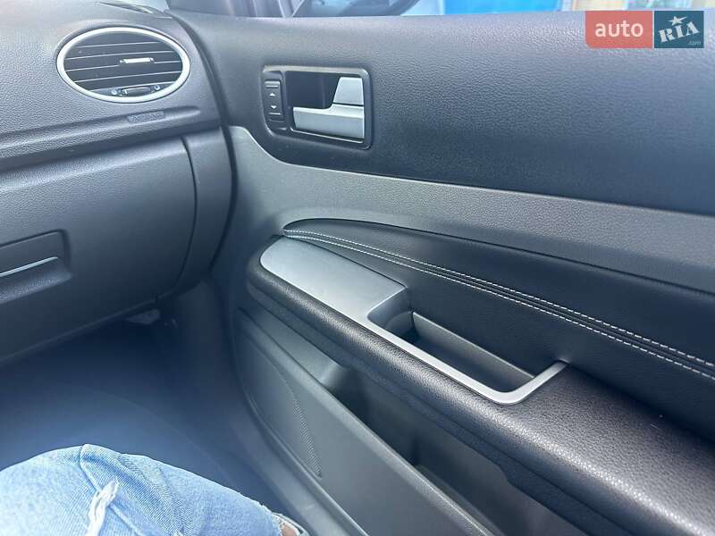 Хэтчбек Ford Focus 2009 в Харькове