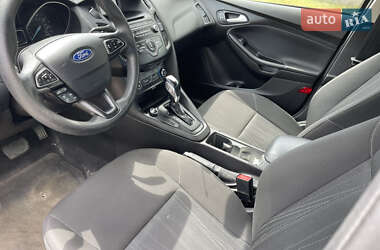 Седан Ford Focus 2015 в 