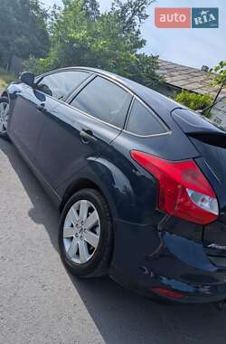 Хэтчбек Ford Focus 2014 в 