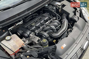 Хэтчбек Ford Focus 2010 в 