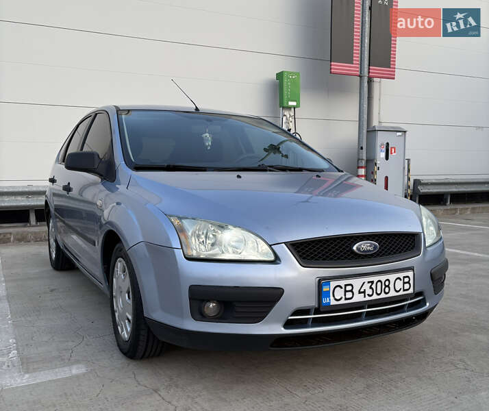 Хэтчбек Ford Focus 2005 в Киеве