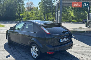 Хэтчбек Ford Focus 2009 в 