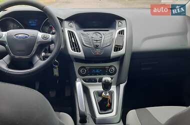 Седан Ford Focus 2013 в 