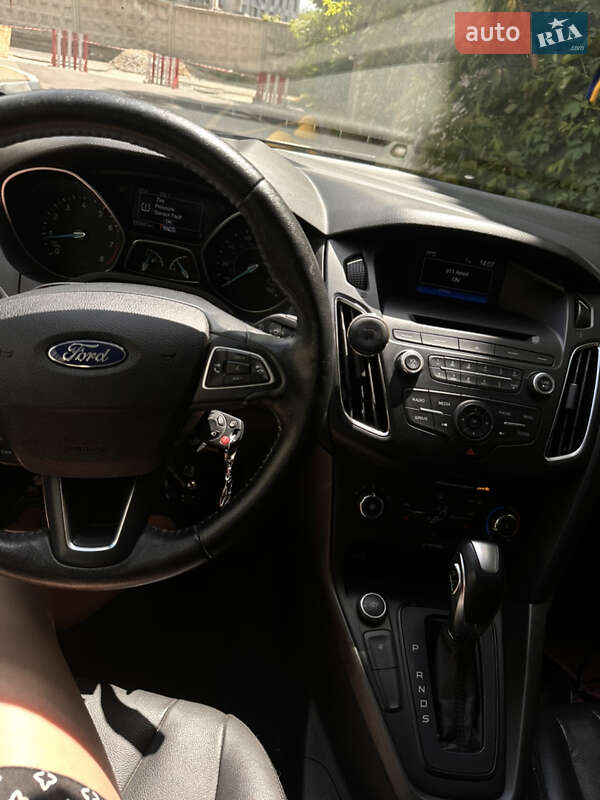 Седан Ford Focus 2015 в Киеве