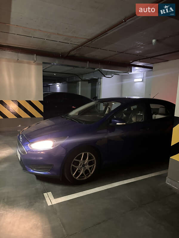 Седан Ford Focus 2015 в Киеве