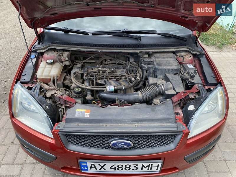Хэтчбек Ford Focus 2006 в Лозовой