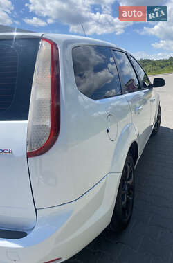 Универсал Ford Focus 2010 в 