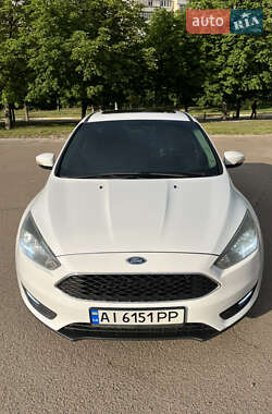 Хэтчбек Ford Focus 2016 в 