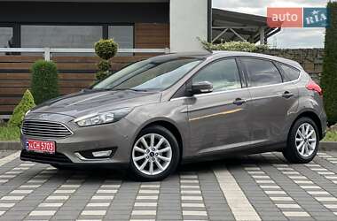 Хэтчбек Ford Focus 2016 в 