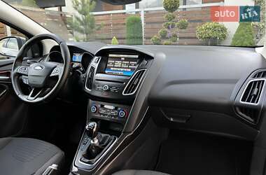 Хэтчбек Ford Focus 2016 в 