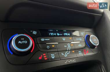 Хэтчбек Ford Focus 2016 в 