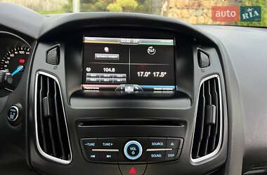 Хэтчбек Ford Focus 2016 в 