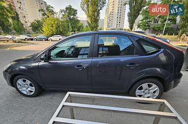Хэтчбек Ford Focus 2009 в 
