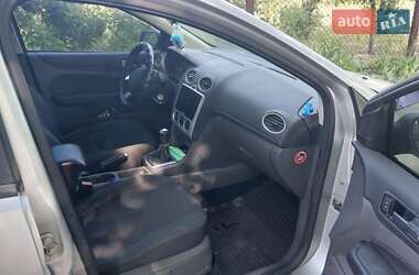 Хэтчбек Ford Focus 2006 в 