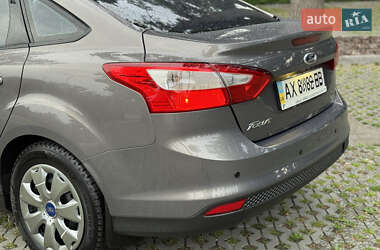 Седан Ford Focus 2013 в 