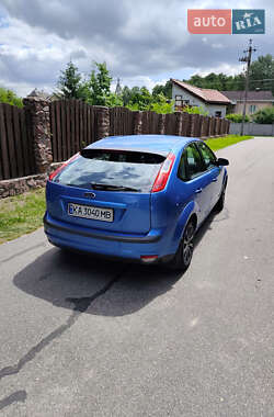Хэтчбек Ford Focus 2007 в 
