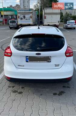 Хэтчбек Ford Focus 2017 в 