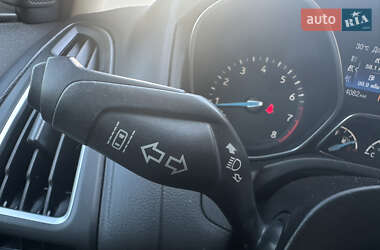 Седан Ford Focus 2017 в 