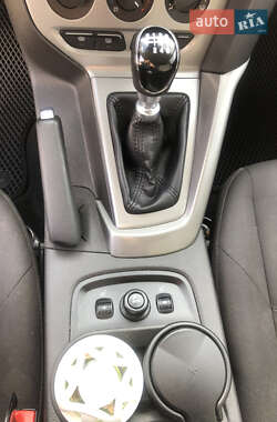 Универсал Ford Focus 2013 в 