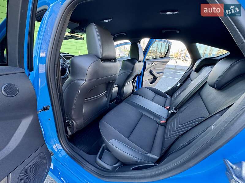 Хэтчбек Ford Focus 2016 в Киеве