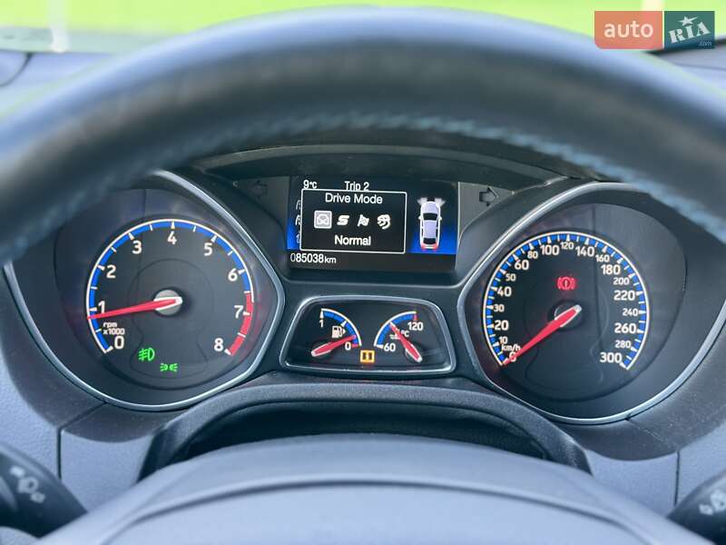 Хэтчбек Ford Focus 2016 в Киеве