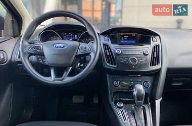 Седан Ford Focus 2017 в 