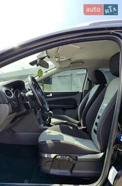 Универсал Ford Focus 2010 в 