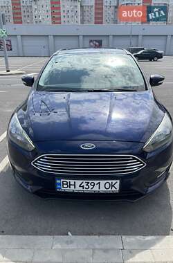Хэтчбек Ford Focus 2017 в 