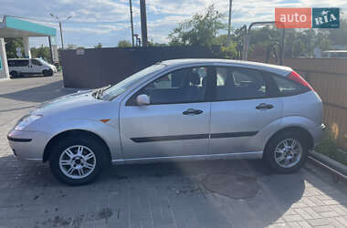 Хэтчбек Ford Focus 2003 в 