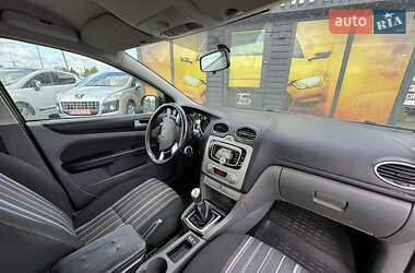 Универсал Ford Focus 2010 в 