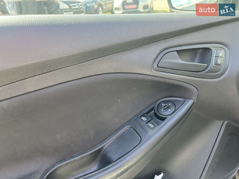 Седан Ford Focus 2017 в Львове