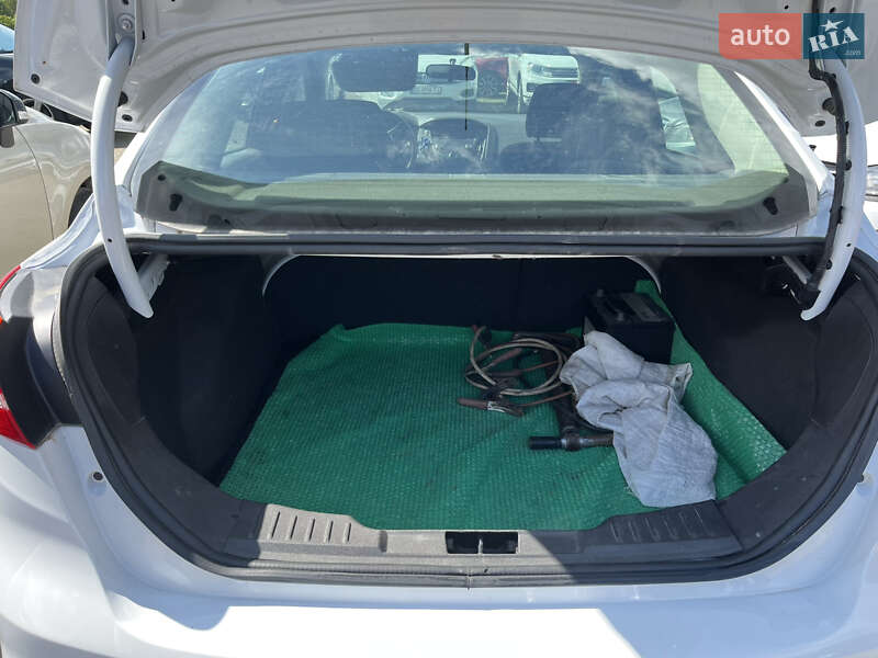 Седан Ford Focus 2017 в Львове