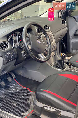 Хетчбек Ford Focus 2010 в 