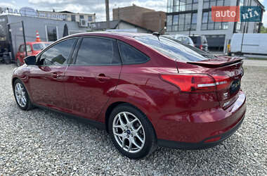 Седан Ford Focus 2015 в 
