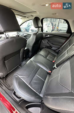 Седан Ford Focus 2015 в 