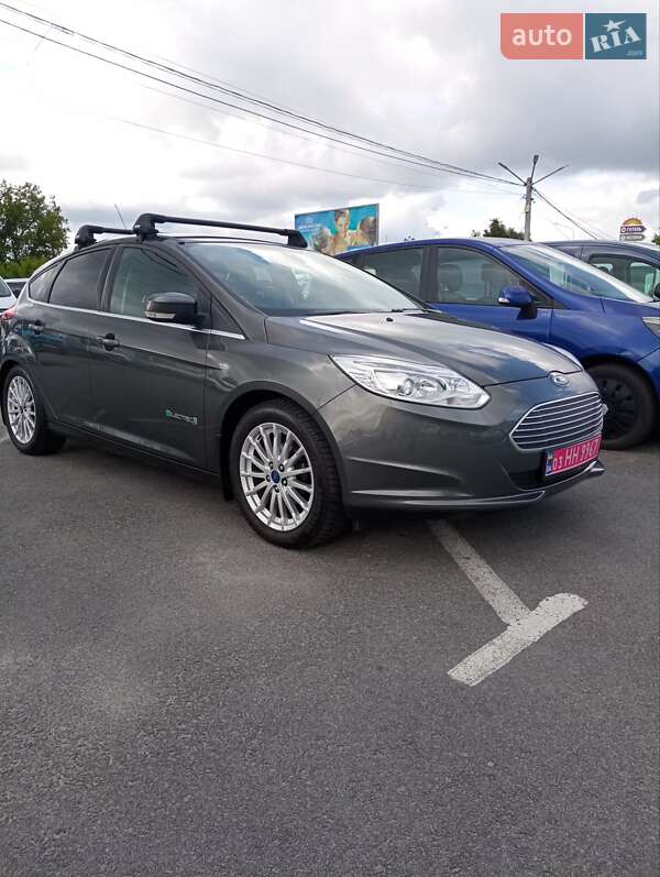 Хэтчбек Ford Focus 2016 в Житомире