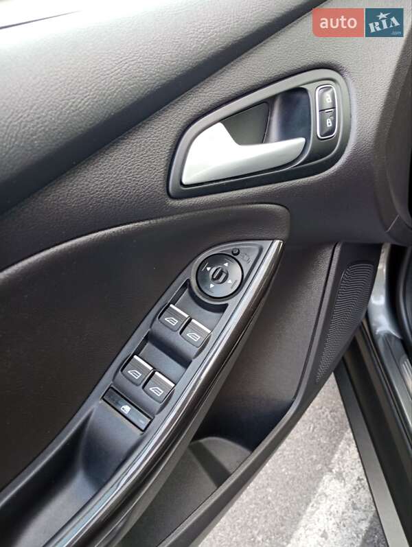 Хэтчбек Ford Focus 2016 в Житомире
