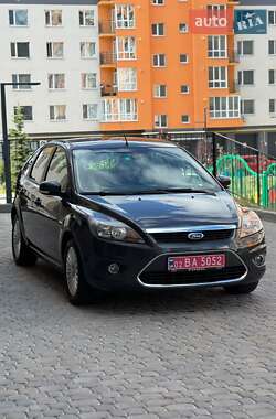 Хэтчбек Ford Focus 2009 в 