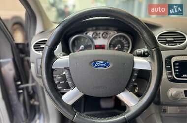 Хэтчбек Ford Focus 2009 в 